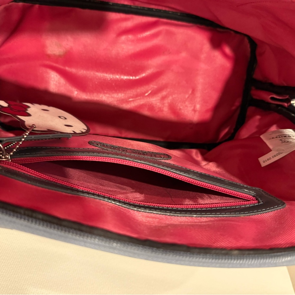 Hello Kitty Gray Embossed Handbag - Picture 12 of 14